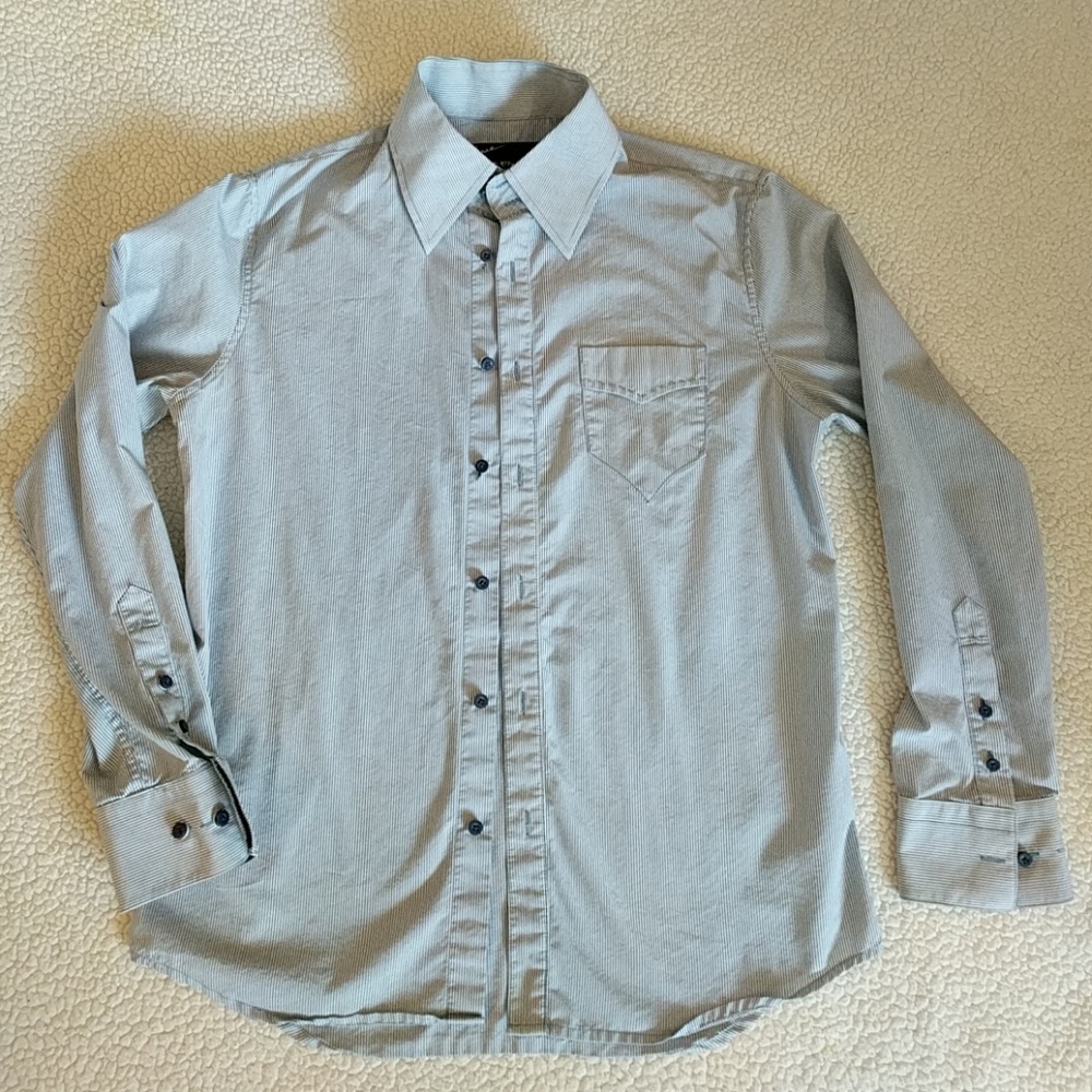 Howe long sleeve shirt